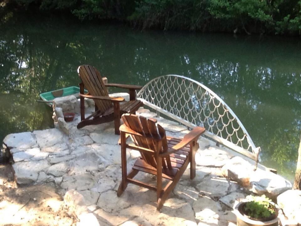 Bed and Breakfast En Bord De Riviere Casseneuil Екстер'єр фото