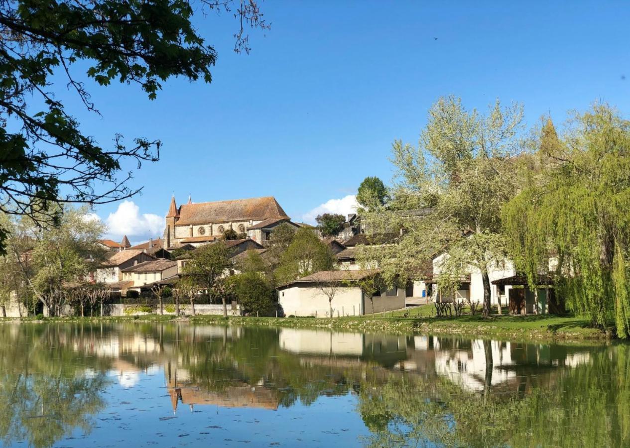 Bed and Breakfast En Bord De Riviere Casseneuil Екстер'єр фото