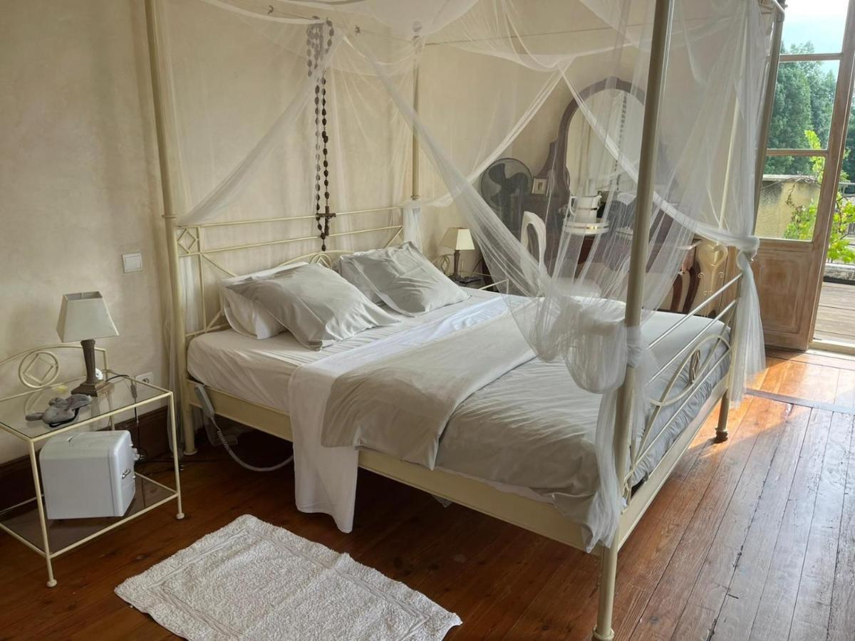 Bed and Breakfast En Bord De Riviere Casseneuil Екстер'єр фото