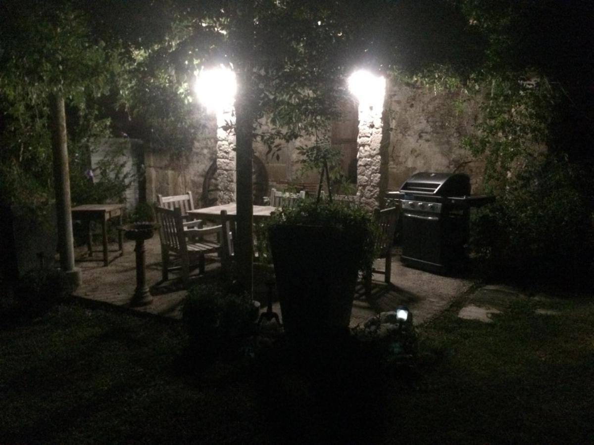 Bed and Breakfast En Bord De Riviere Casseneuil Екстер'єр фото